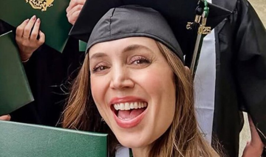 Eliza Dushku nderohet me titullin “Doktor Honoris Causa”