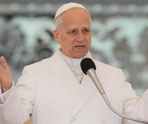 Papa bën thirrje për kontroll më të rreptë mbi inteligjencën artificiale