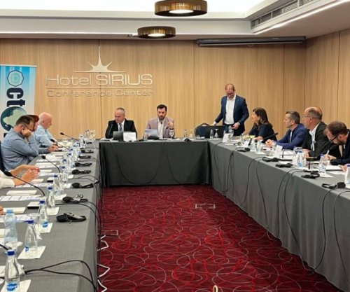 “Octopus”: Serbia po ndërhyn në zgjedhjet në Kosovë përmes propagandës, rrjeteve kriminale dhe Listës Serbe