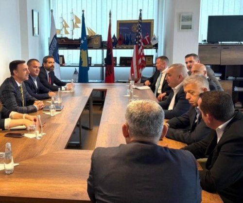 Dibrani pret në takim drejtorin e Burgjeve të Shqipërisë, Adriatik Kupi