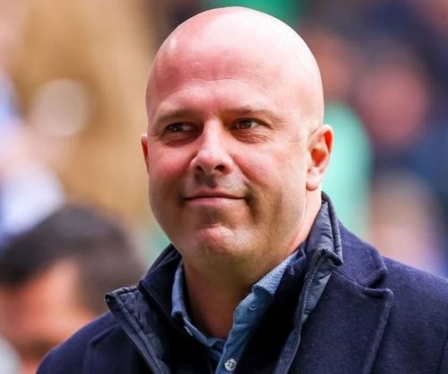 Liverpooli i beson Arne Slot, ia premton katër transferime