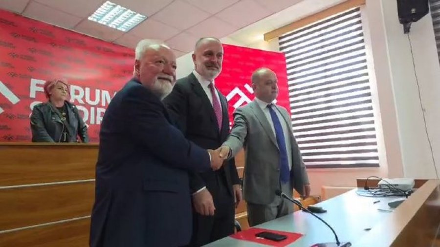 Tri subjekte politike bashkohen në Mal të Zi, themelohet zyrtarisht Forumi Shqiptar