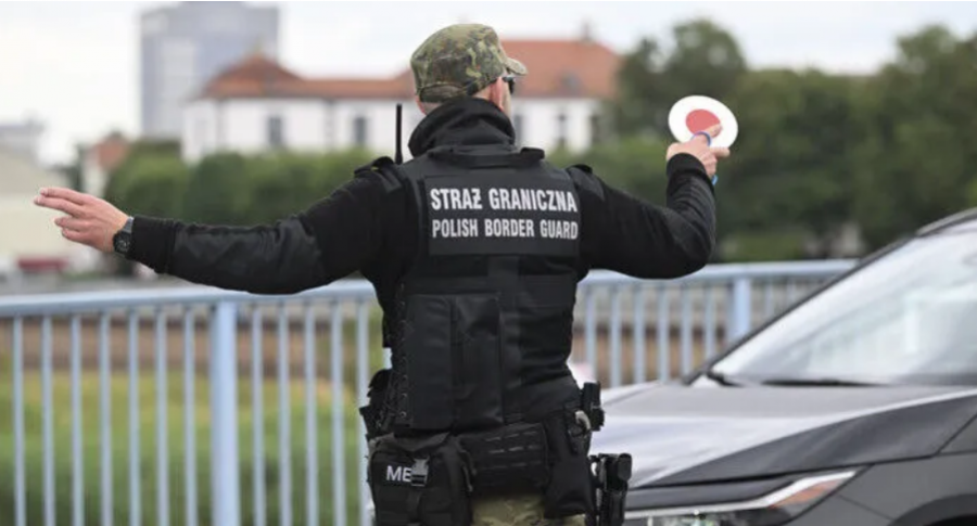 Polonia zgjat me gjashtë muaj kontrollet kufitare me Gjermaninë dhe Lituaninë