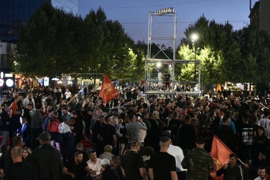 Dita e 18-të e protestës “Jo në emrin tim”, bëhet thirrje për votimin e ligjit për Gjykatën Speciale