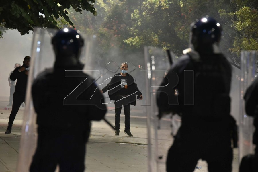 Gola flet për protestën: E rëndë dhe dorën në zemër mjaft absurde