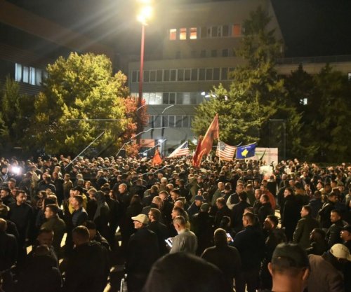 Nata e 21-të e protestës në shesh, kërkohet ndryshimi i ligjit për Specialen
