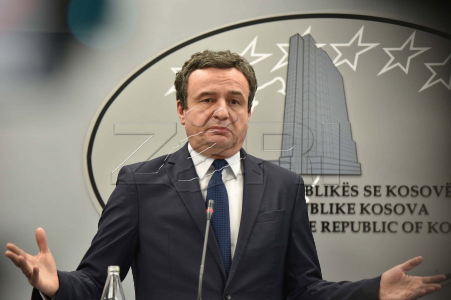 Kurti gazetarëve: Ju mos hupni kohë me mua, tash shkoni te Bedri Hamza