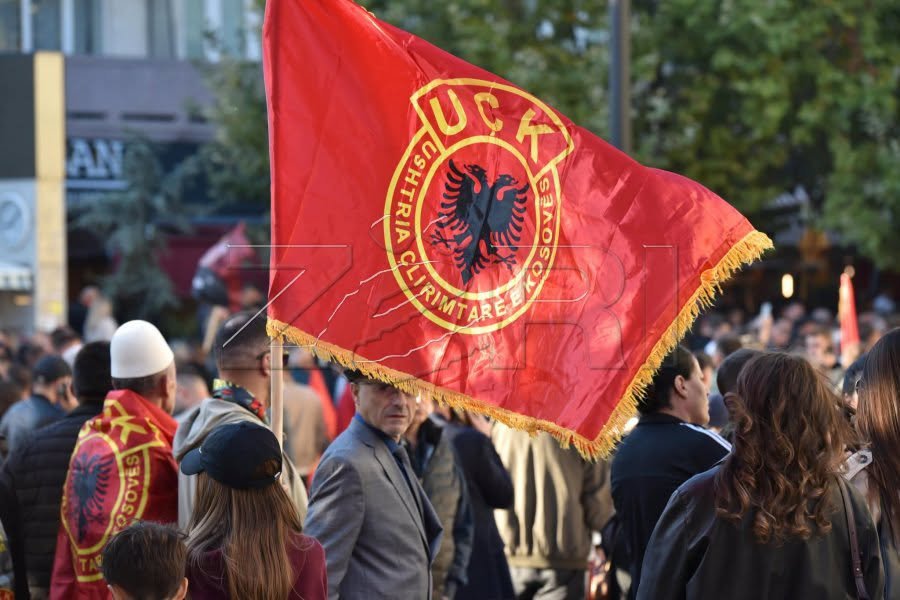 Edhe sot protestë në Prishtinë, pas një nate të tensionuar dhe disa të lënduarve