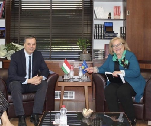 Ambasadori hungarez uron Shiroka-Pulën për zgjedhjen presidente