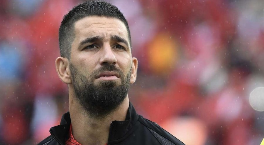Montella drejt largimit nga Turqia, Arda Turan favorit për ta zëvendësuar