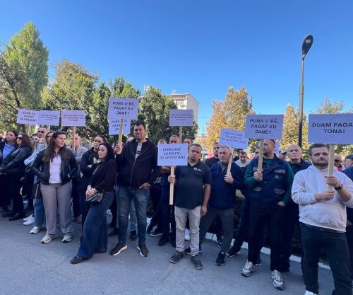 Rreth 400 punëtorë të NPB-së pa paga, paralajmërohet protestë para Supremës