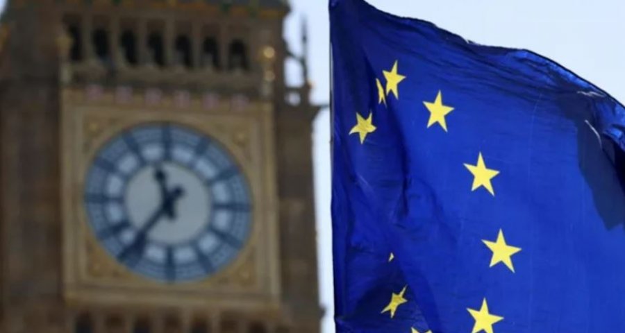 Ministri francez i Financave i bën thirrje Britanisë të rikthehet plotësisht në BE