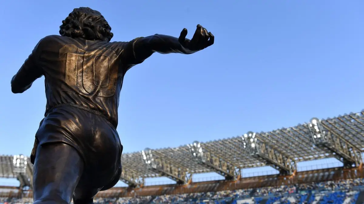 Procesi për vdekjen e Maradonës, kërkohen 12 vite burg për neurokirurgun Luque