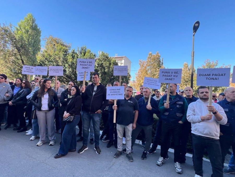 Rreth 400 punëtorë të NPB-së pa paga, paralajmërohet protestë para Supremës