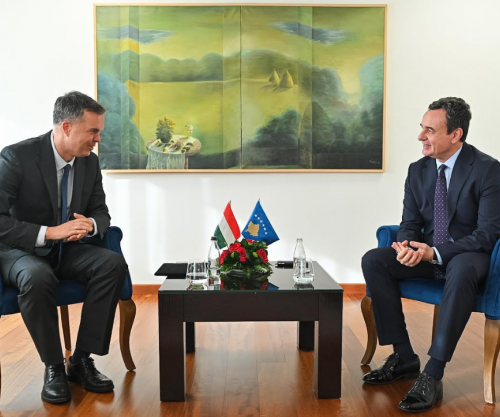 Kurti takohet me ambasadorin e Hungarisë, flasin për bashkëpunimin ekonomik