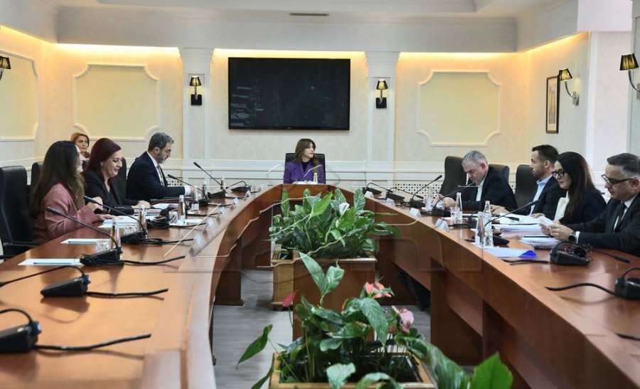 Kryesia e Kuvendit do të mblidhet të hënën, në rend dite anëtarët e BQK-së dhe Bordi i RTK-së