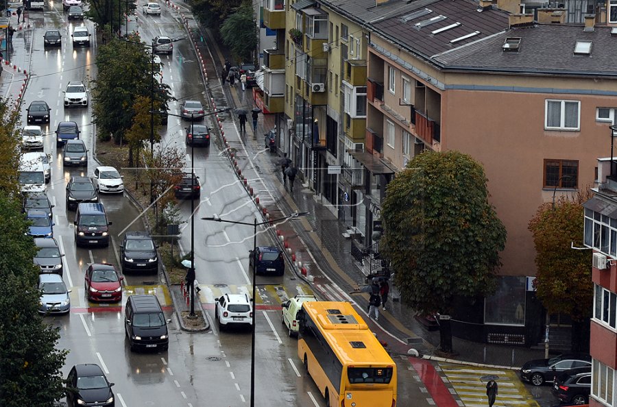Mjegull dhe shi në vend, Policia e Kosovës apelon për kujdes në trafik