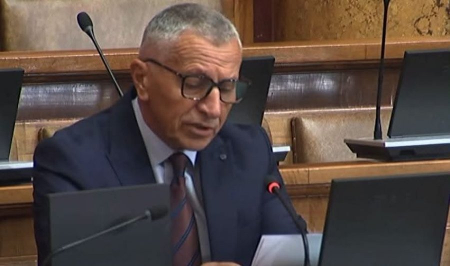 Kamberi: Vuçiqi po tenton ta ndalojë ndërkombëtarizimin e çështjes së shqiptarëve të Luginës