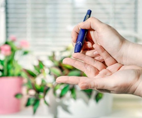 Pesë simptoma që mund të jenë shenja të para të diabetit