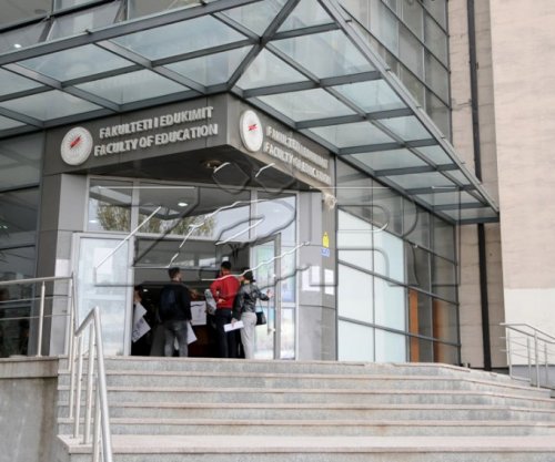 Në grevë punëtorët e sigurimit fizik në Fakultetin e Edukimit, shkak pagat e papaguara