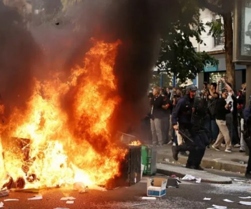 Tensione në protestën në Tiranë, 13 të lënduar dhe 23 të shoqëruar në polici