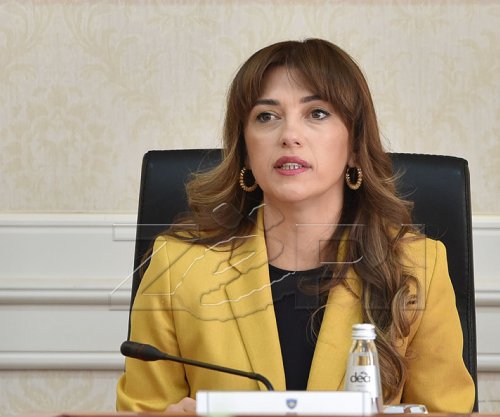 Haxhiu ia përcjell për dekretim Ligjin për Specialen presidentes Shiroka-Pula 