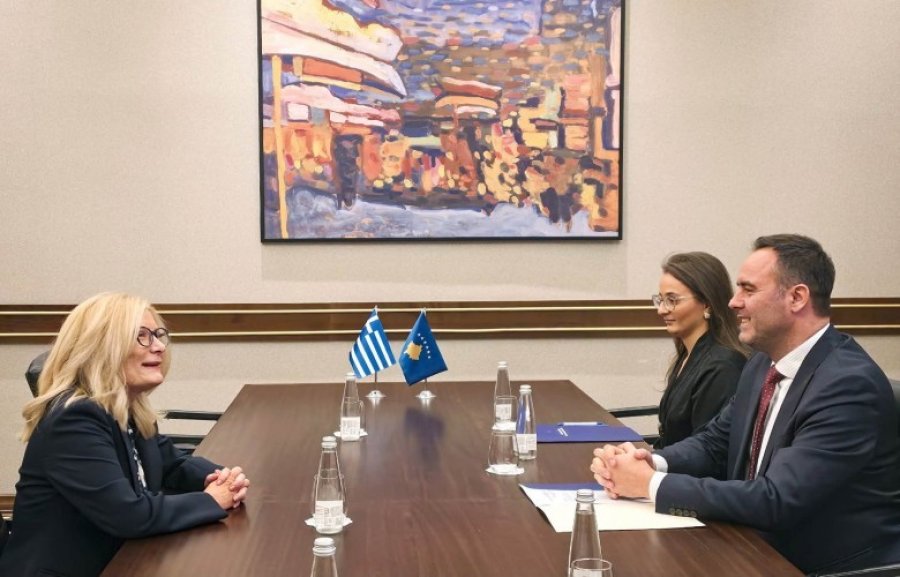Konjufca pret në takim lamtumirës ambasadoren greke, Heleni Vakali