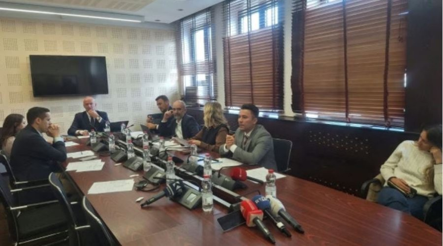 Komisioni për Legjislacion miraton shqyrtimin e projektligjit për ndryshimin e buxhetit 2026