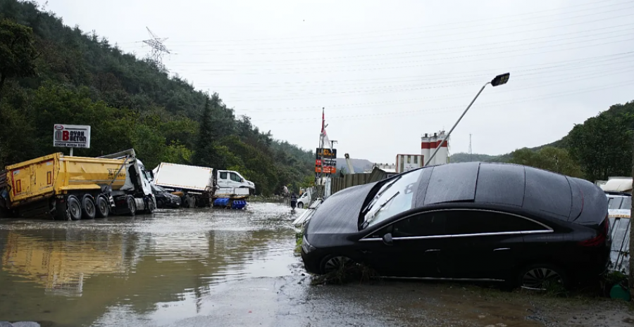 Kosova, thirrje qytetarëve në Stamboll të kenë kujdes nga reshjet e dendura dhe përmbytjet