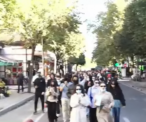 Dita e katërt e protestës, studentët nisen drejt Ministrisë së Arsimit