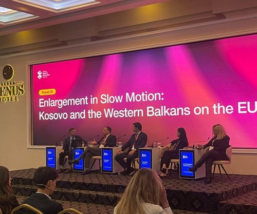 Zgjerimi i ngadalshëm i BE-së, në fokus të panelit të tretë të Samitit të Paqes dhe Demokracisë në Kosovë