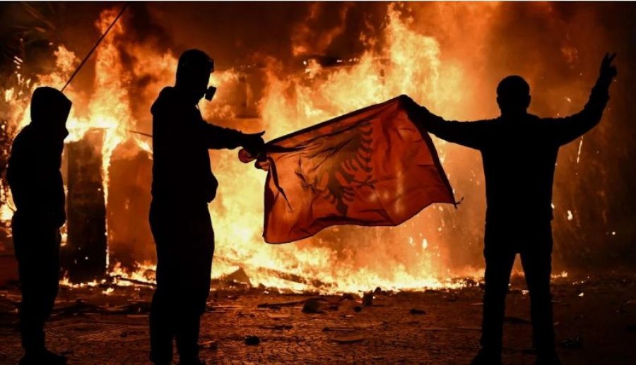 Financial Times: Protestat nuk e lëkundin Ramën, as rrugën e Shqipërisë drejt BE-së