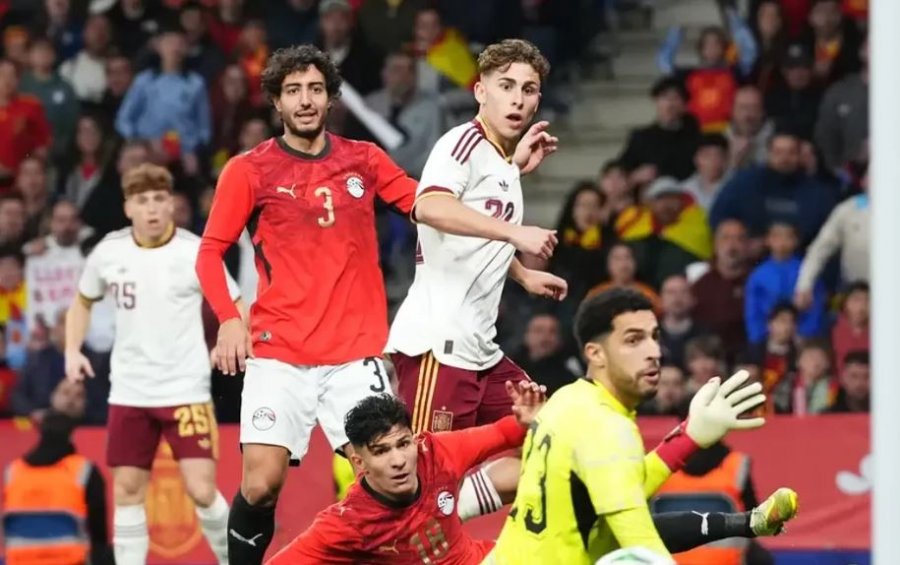 FIFA ndëshkon Spanjën për thirrjet islamofobike në ndeshjen e Egjiptit