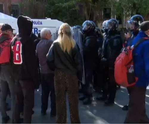 Dita e gjashtë e protestave në Tiranë