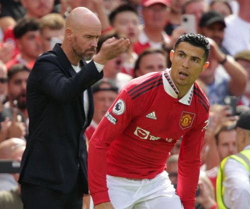 Ten Hag sulmon sërish Ronaldon: “E tradhtoi projektin e Manchester Unitedit”