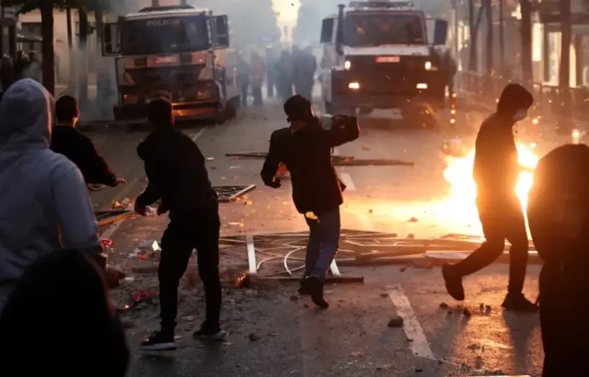 271 të arrestuar në shtatë ditë protesta në Shqipëri, mes tyre edhe të mitur