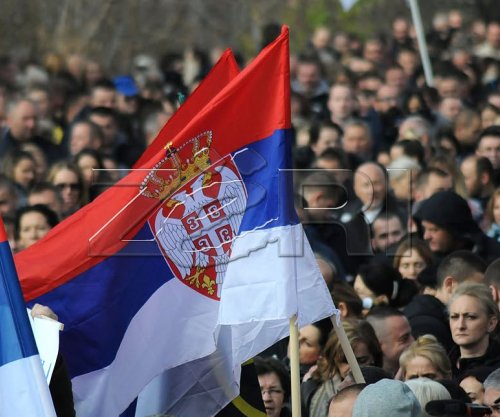 “Askush nuk guxon të thotë ‘jo’”, votuesit nga Kosova flasin për presionet para zgjedhjeve në Serbi