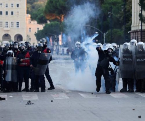 Këshilli Koordinues i Diasporës bën thirrje për dialog në Shqipëri: Jo dhunës, protestat paqësore të garantohen