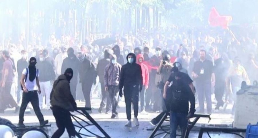 Gjyqtari Shehu liron protestuesit, vendos detyrim paraqitjeje për 22 pjesëmarrës të dhunshëm