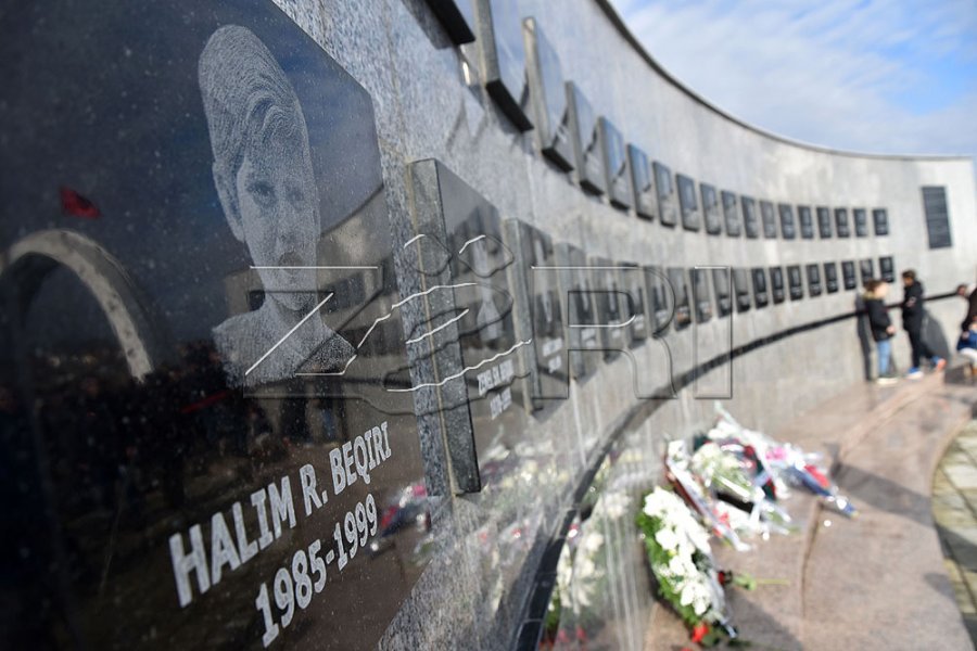 S’kalon propozimi për memorialin e fëmijëve të vrarë e të zhdukur në luftë, përplasen Murati e Haxhiu