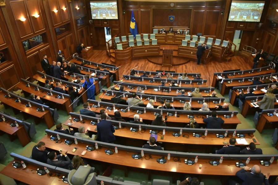 Nis seanca e Kuvendit