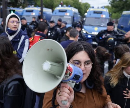 Macroni ashpërson masat ndaj protestave në Francë