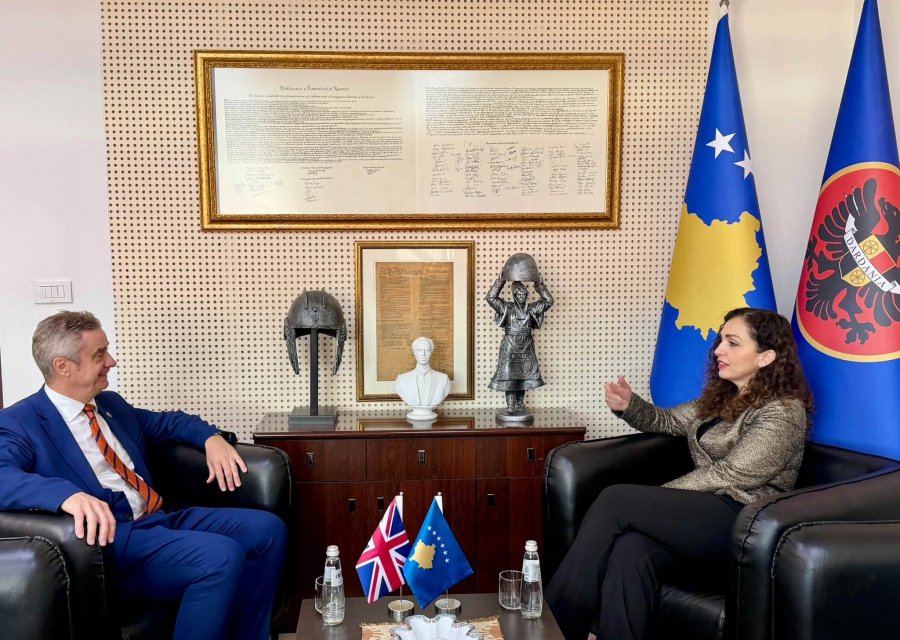 Osmani takohet me ambasadorin britanik: Biseduam për sfidat me të cilat përballet Kosova