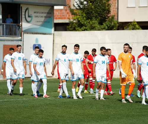 Futbolli kosovar i zhytur në borxhe, Vushtrria nuk u paraqit në fushë sot, Federata shikon si spektatore