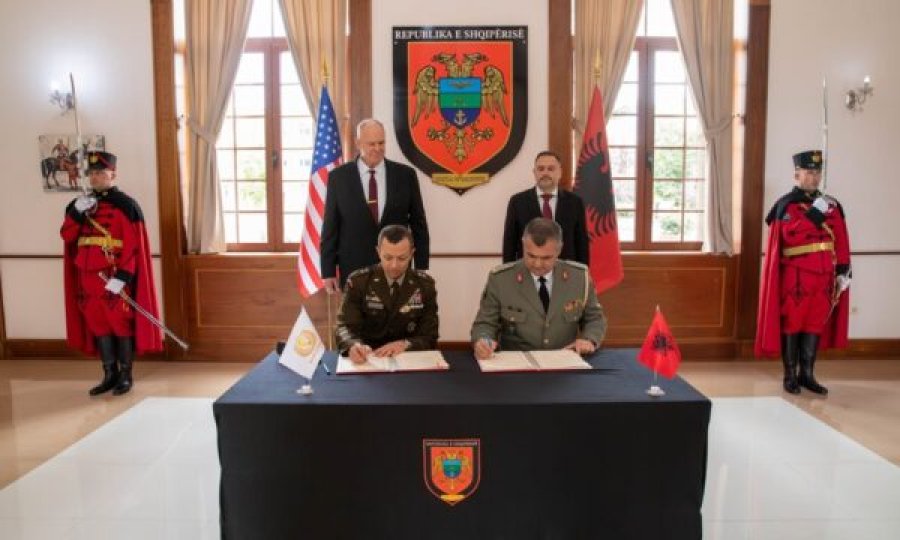 Marrëveshja e Shqipërisë me Forcën Stabilizuese të Gazës, reagojnë Bordi i Paqes dhe Mladenov, përmendin edhe Kosovën