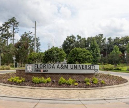 Të shtëna me armë në Florida, 12 të plagosur