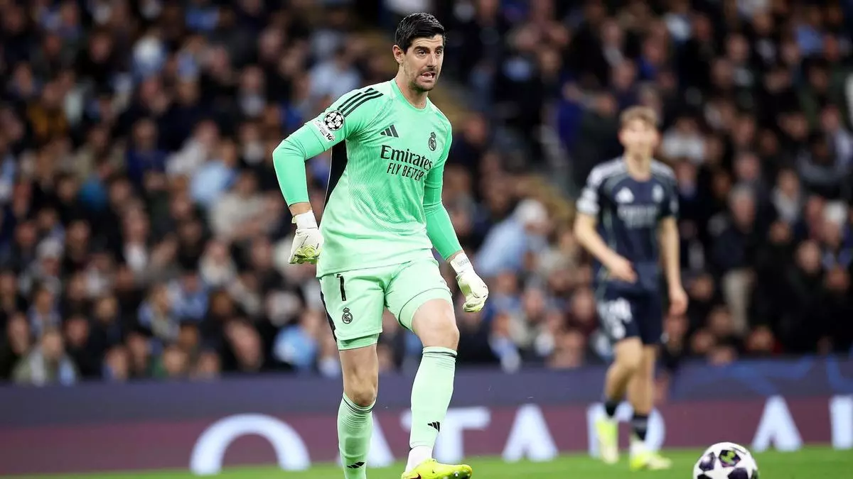 Lajm i keq për Real Madridin, Courtois humb El Clásicon!
