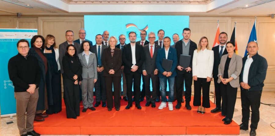 Gjermania dhe Zvicra ndajnë 2.1 milionë euro për pesë projekte të arsimit profesional në Kosovë
