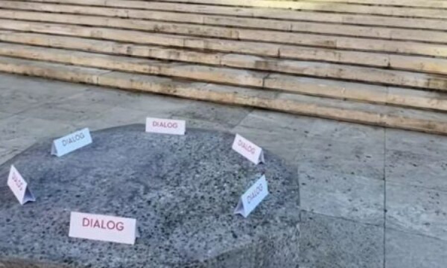 Rama ua përsërit ftesën për dialog protestuesve