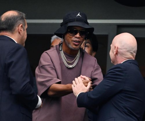 Ronaldinho rikthehet në fushë, e paralajmëron ish-bashkëlojtari: Në Serie C vrapojnë si bisha